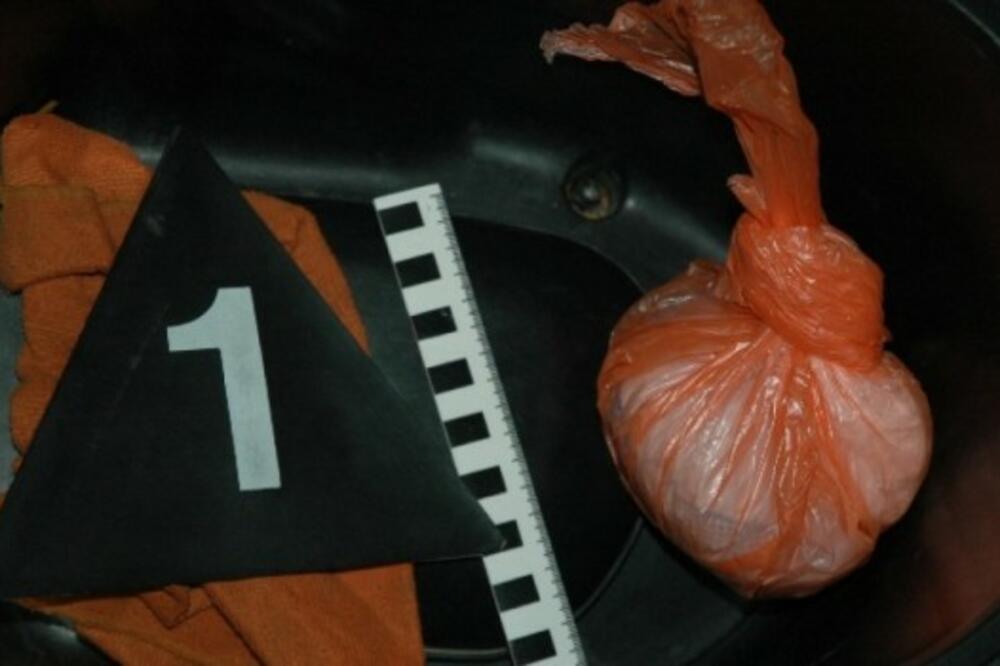 Heroin policija, Foto: Uprava policije