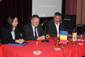 Rumunski ambasador pričao nikšićkim srednjoškolcima o...