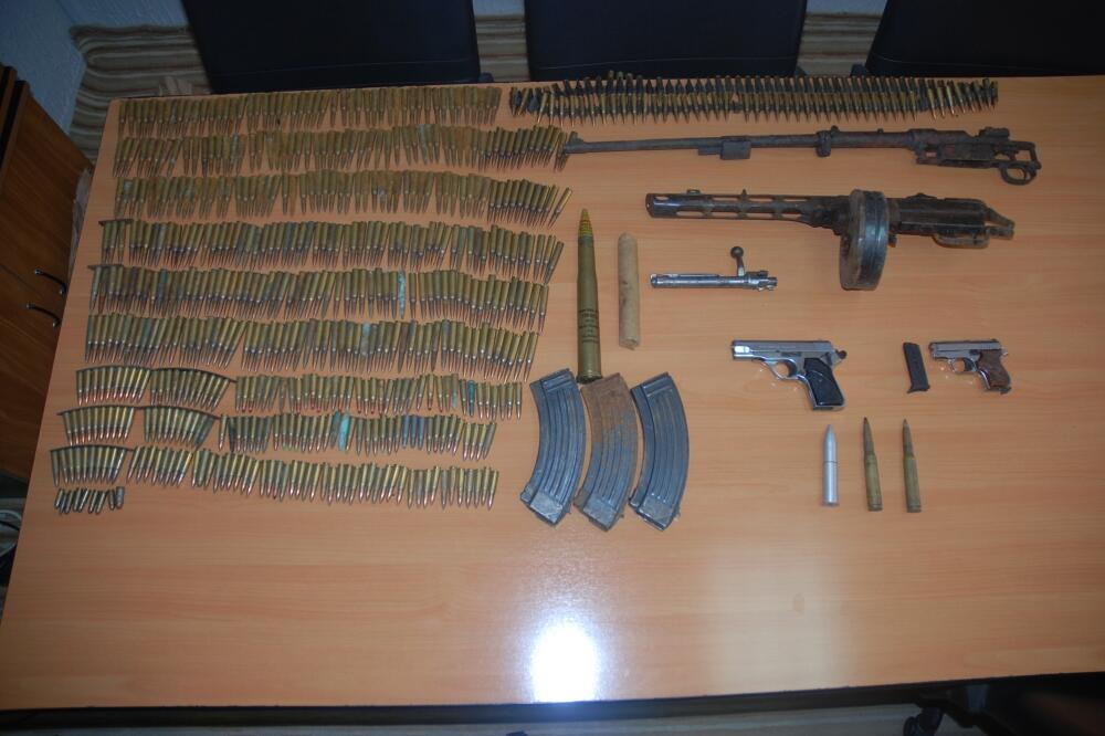 Zapljena, oružje, Foto: Uprava policije