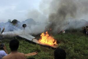 Indonezija: Srušio se avion, dvoje stradalo, petoro preživjelih