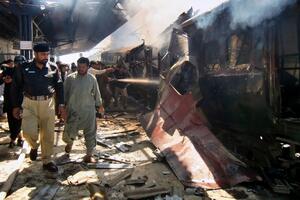 Pakistan: U eksploziji bombe 23 osobe poginule