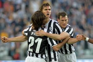 Juve se vratio se na plus 8, Milan se kockao i pobijedio