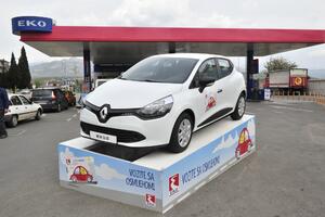 Jugopetrol: Ratko Jovović dobitnik automobila Renault Clio