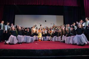 "Duga" plesom proslavila jubilej