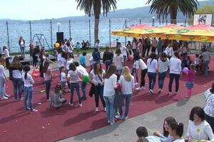 Humanitarna akcija "Slatkiš za djecu iz Bijele"