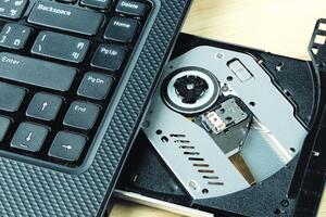 Britanija: Kopiranje CD-a postaje legalno, ali...