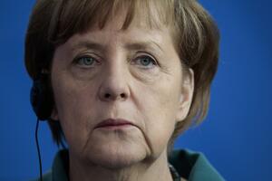 Merkel: Ne porediti Putina i Hitlera