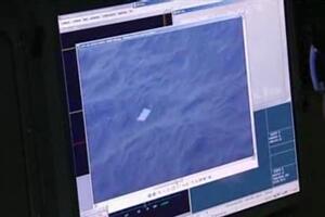 Kineski avion primijetio tri objekta kako plutaju