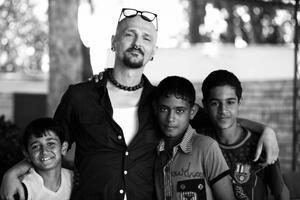 Damir Urban ima novu pjesmu: "Sjutra ćemo pričati"