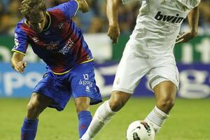 Fiorentina i Real pregovaraju oko Kedire