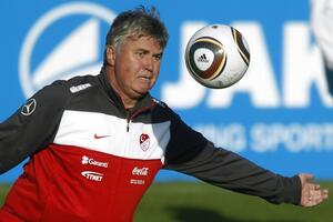 Hidink preuzima Holandiju nakon Mundijala