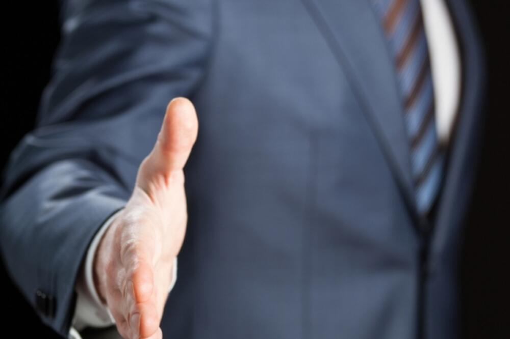 Govjek u odijelu, Foto: Shutterstock