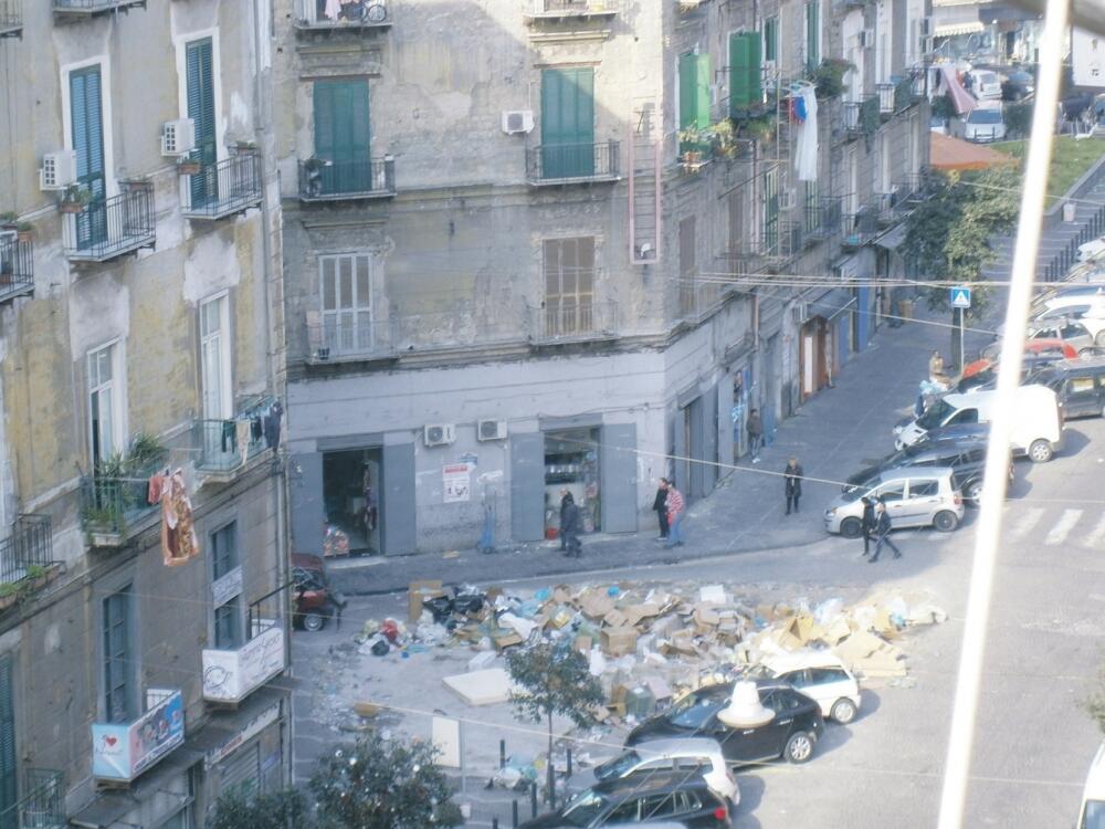 Napulj, smeće