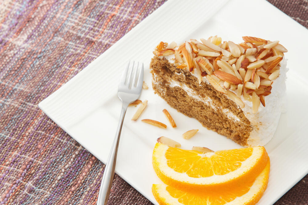 Torta od pomorandži i badema, Foto: Shutterstock