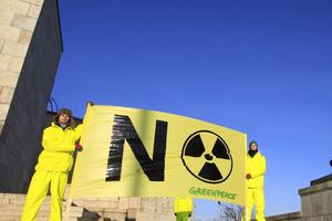 U Francuskoj privedeno 20 aktivista Grinpisa