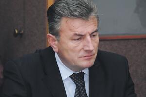 Veselin Vučković ćuti o napadima na novinare