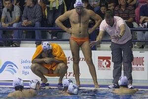 Jug smijenio Veselina Đuha