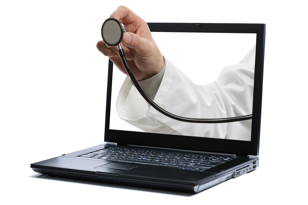 Kompjuter, doktor, Foto: Shutterstock