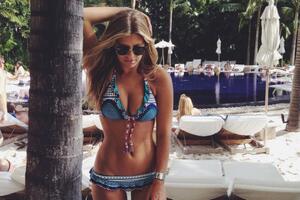 Za život zarađuje obilazeći plaže