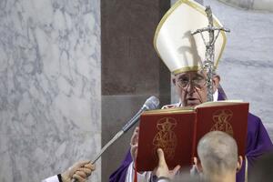 Papa Franjo protiv loše birokratije: Reformiše ekonomiju Vatikana