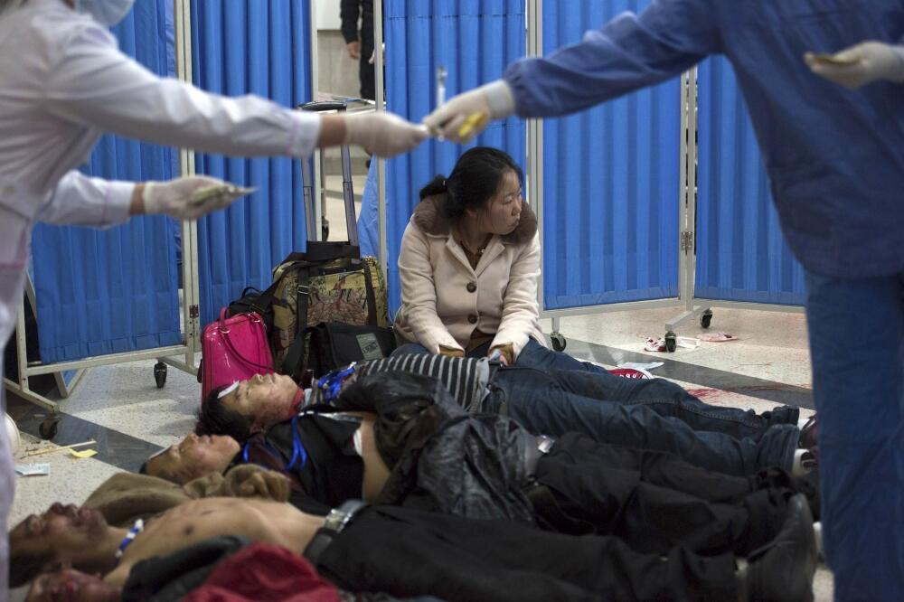 Kina, napad mačetama, Foto: Reuters