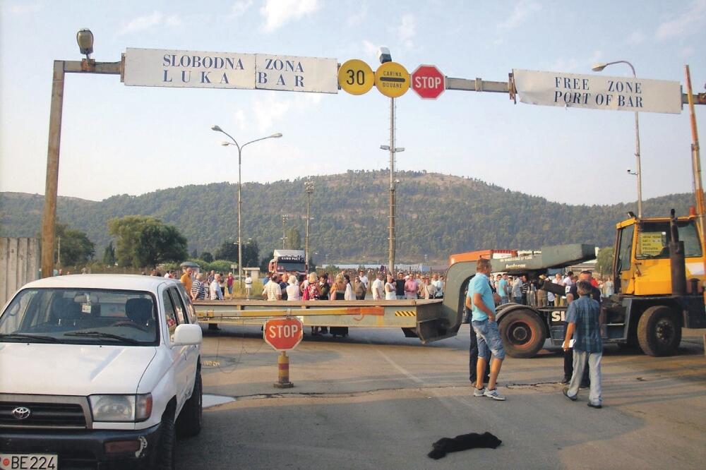 Luka Bar, Kontejnerski terminali, Foto: Radomir Petrić
