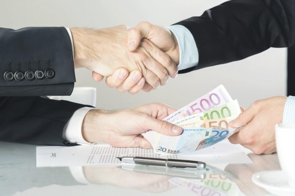 Dug, Dogovor, Novac, Foto: Shutterstock