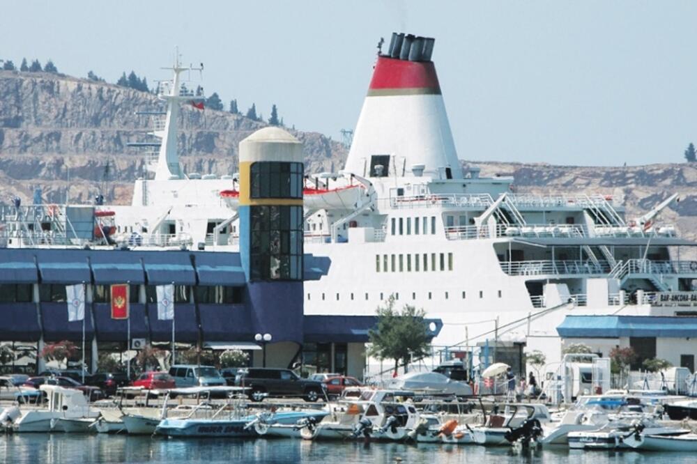 Luka Bar, Foto: Arhiva "Vijesti"