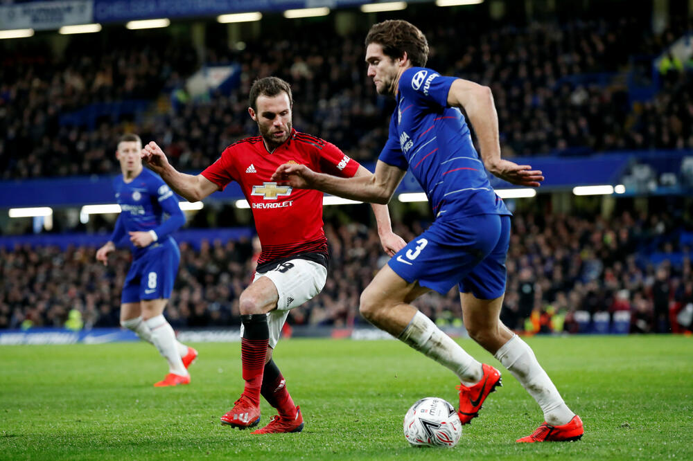 Huan Mata u duelu sa Alonsom, Foto: Reuters