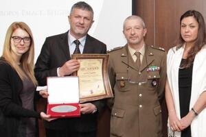 Aleksandar Dedović dobio nagradu za doprinos evroatlantizmu