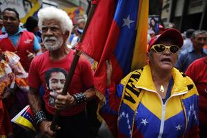 Madurove pristalice izašle na ulicu: "Studenti su fašisti"