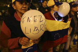 U Venecueli devetoro mrtvih, 137 ranjenih i na stotine uhapšenih