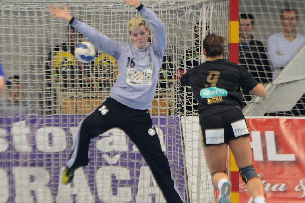 Nora Merk i Klara Voltering, Foto: Zoran Đurić