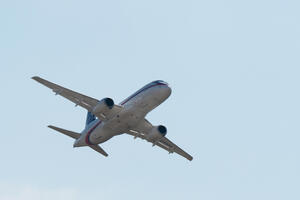 SAD upozorile aviokompanije na eksploziv u obući