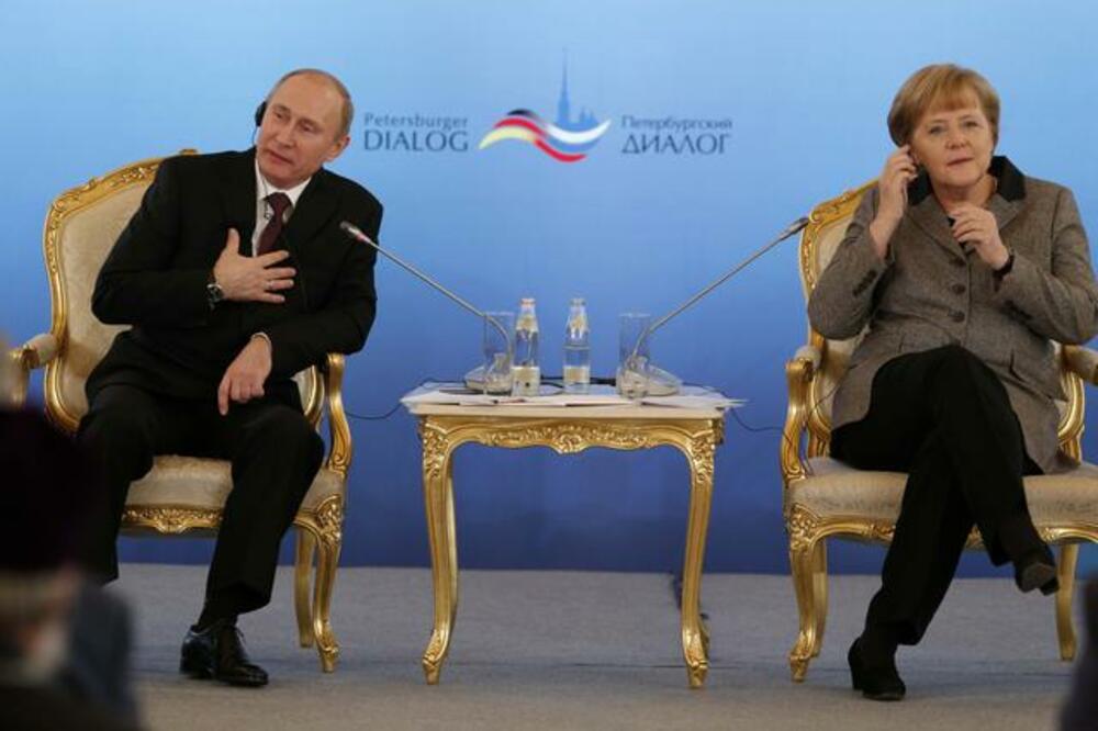 Putin i Merkel, Foto: Beta/AP