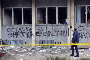 Crnogorski status quo: Desnica i desanka