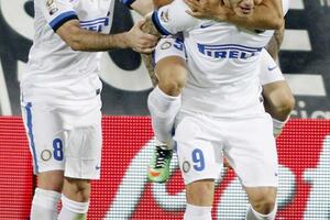 Inter slavio u Firenci, Ikardi iz ofsajda srušio "violu"