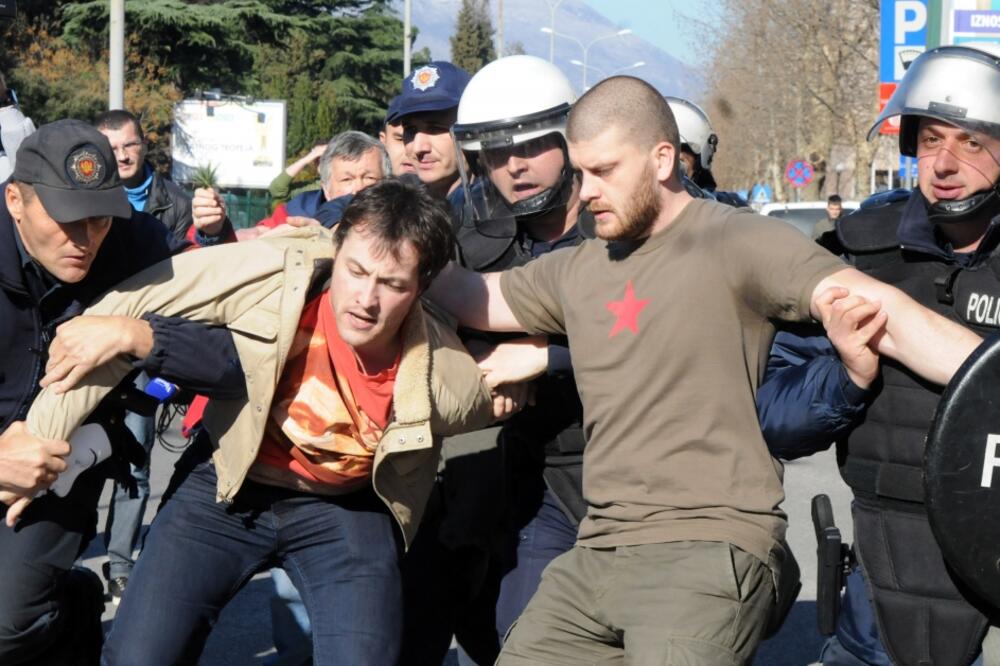 Protest, Marko Milačić, Boban Batrićević, Hapšenje, Foto: Luka Zeković