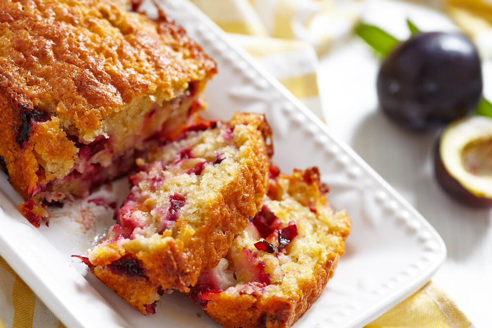 Ovseni kolač sa šljivama, Foto: Shutterstock