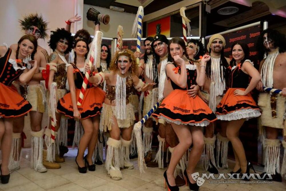 Prva nagrada u kotorskom maskenbalu, Foto: Salkal Photos