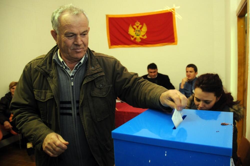lokalni izbori u Ulcinju, 26.01.2014., Foto: Luka Zeković