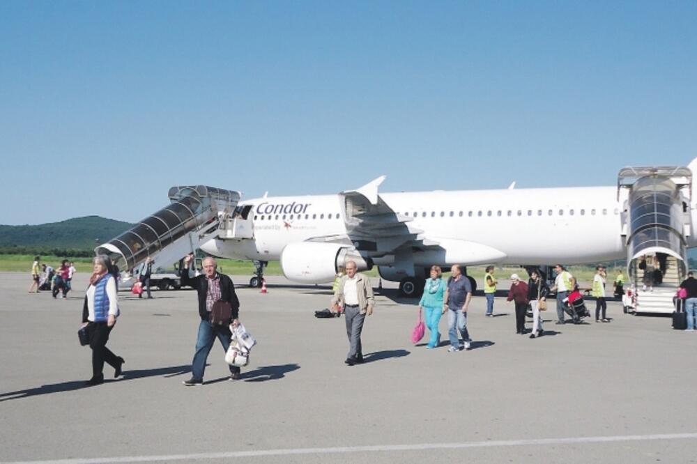 Tivatski aerodrom, Foto: Siniša Luković