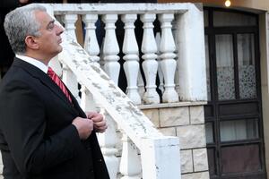 DPS: Mandić traži vlast kako bi ukinuo sve crnogorsko