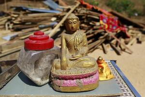 Nađena ukradena zlatna urna sa Budinim ostacima