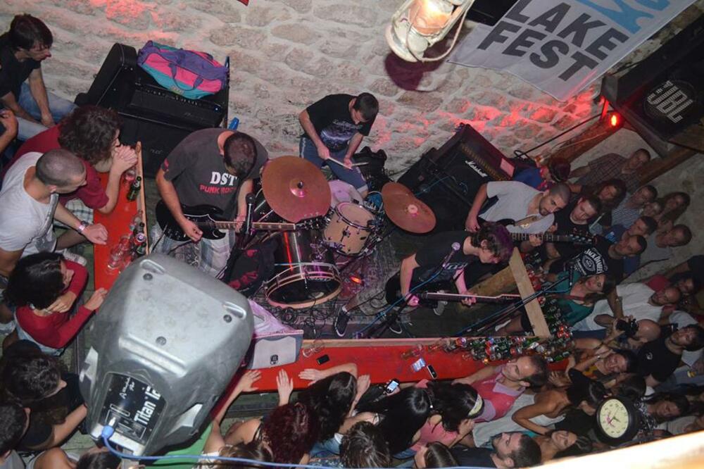 Off Duty, Foto: Svetlana Mandić