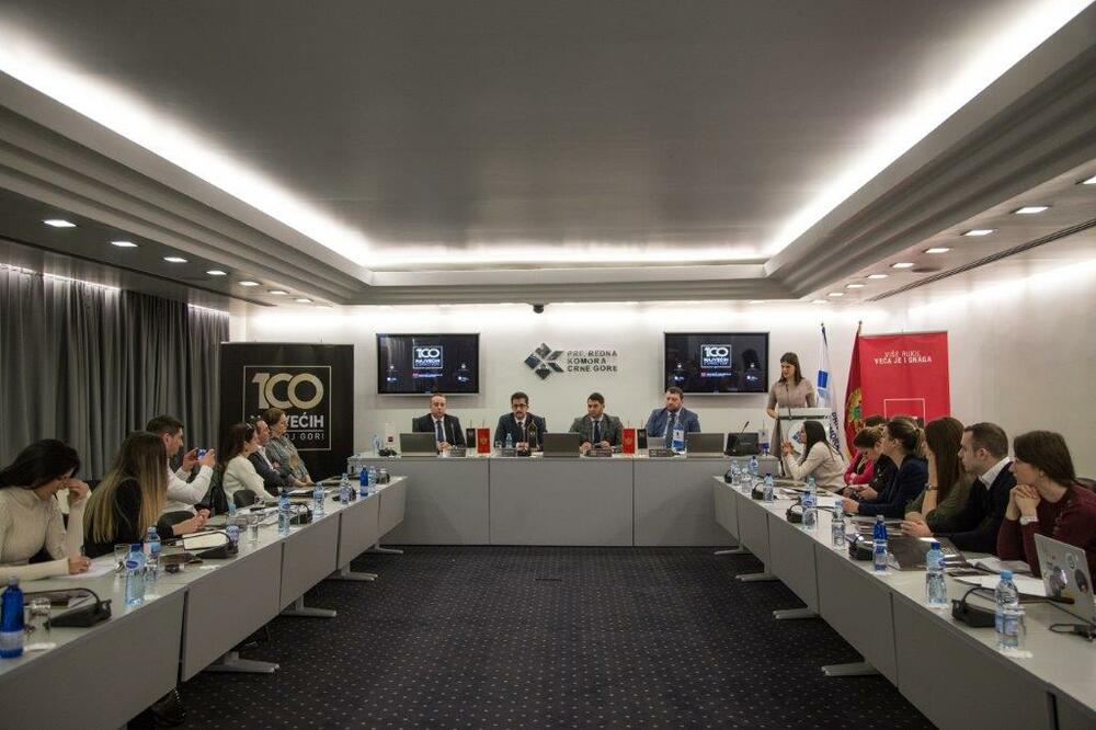 Sa današnjeg presa, Foto: ,,100 najvećih u Crnoj Gori 2019“