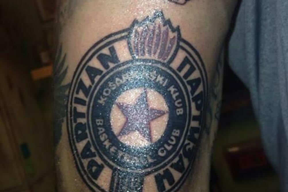 Nikola Peković tetovaža, Foto: Twitter/AvangardaForum