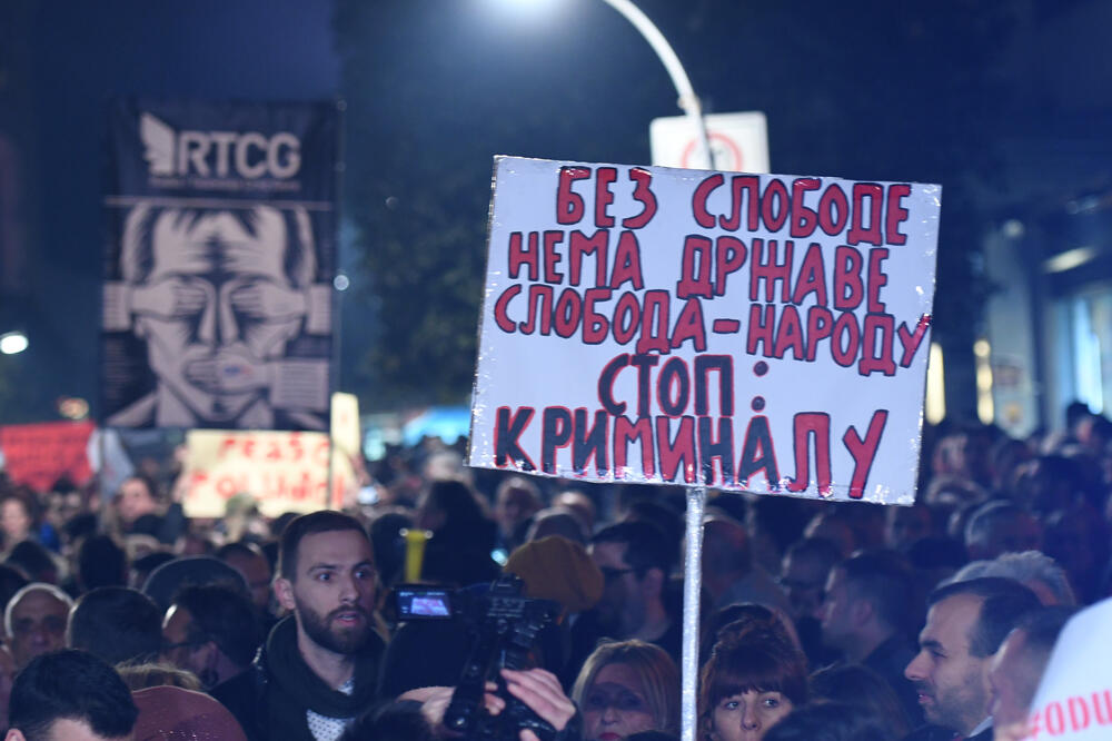 Sa subotnjeg protesta u Podgorici, Foto: Savo Prelević