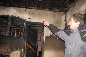 Bijelo Polje: Izgorela porodična kuća