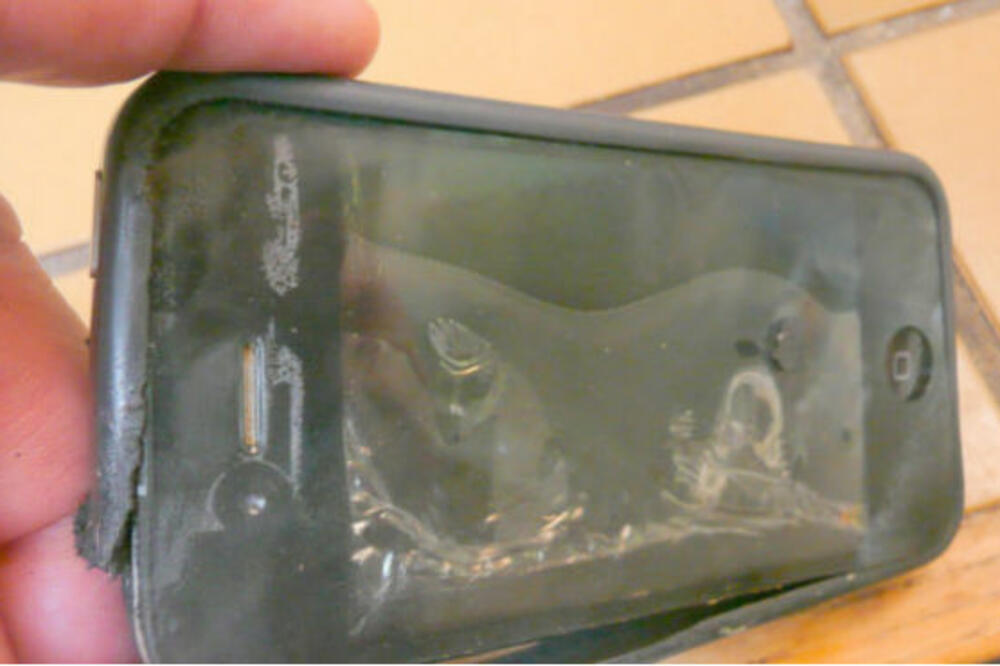 zapaljen iPhone, Foto: Siliconbeat.com